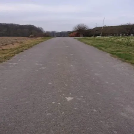 4 Person In Vaeggerlose Feriehus Bøtø By